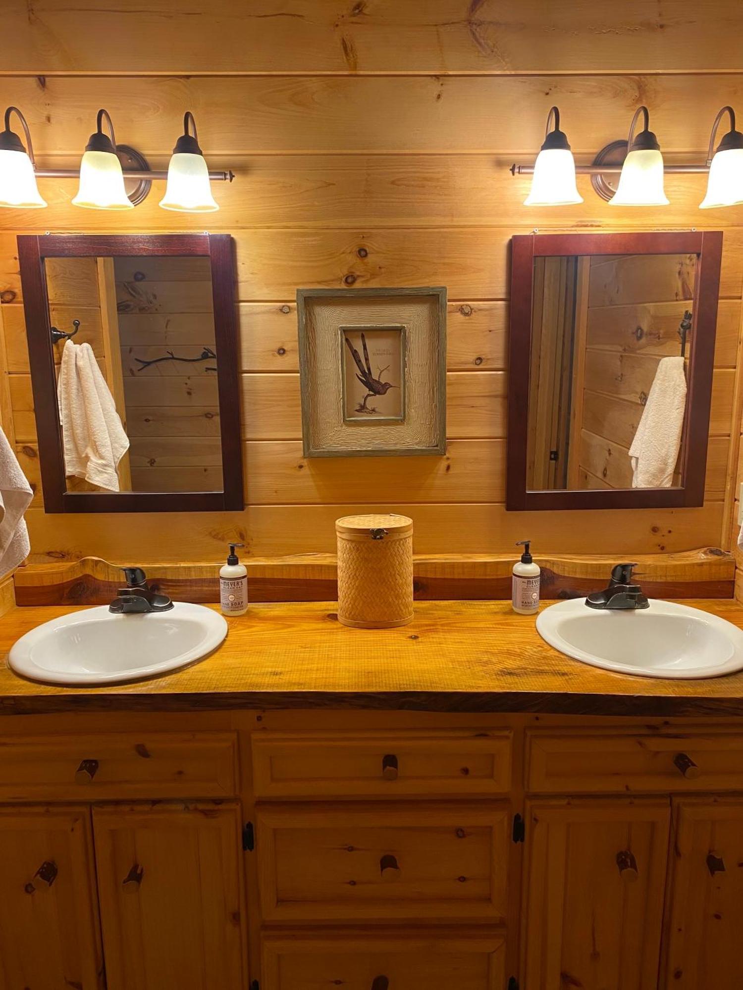 Vila The Cozy Lazy Laurel With Year-Round Mountain Views, Hot Tub, Fire Pit Cherry Log Exteriér fotografie